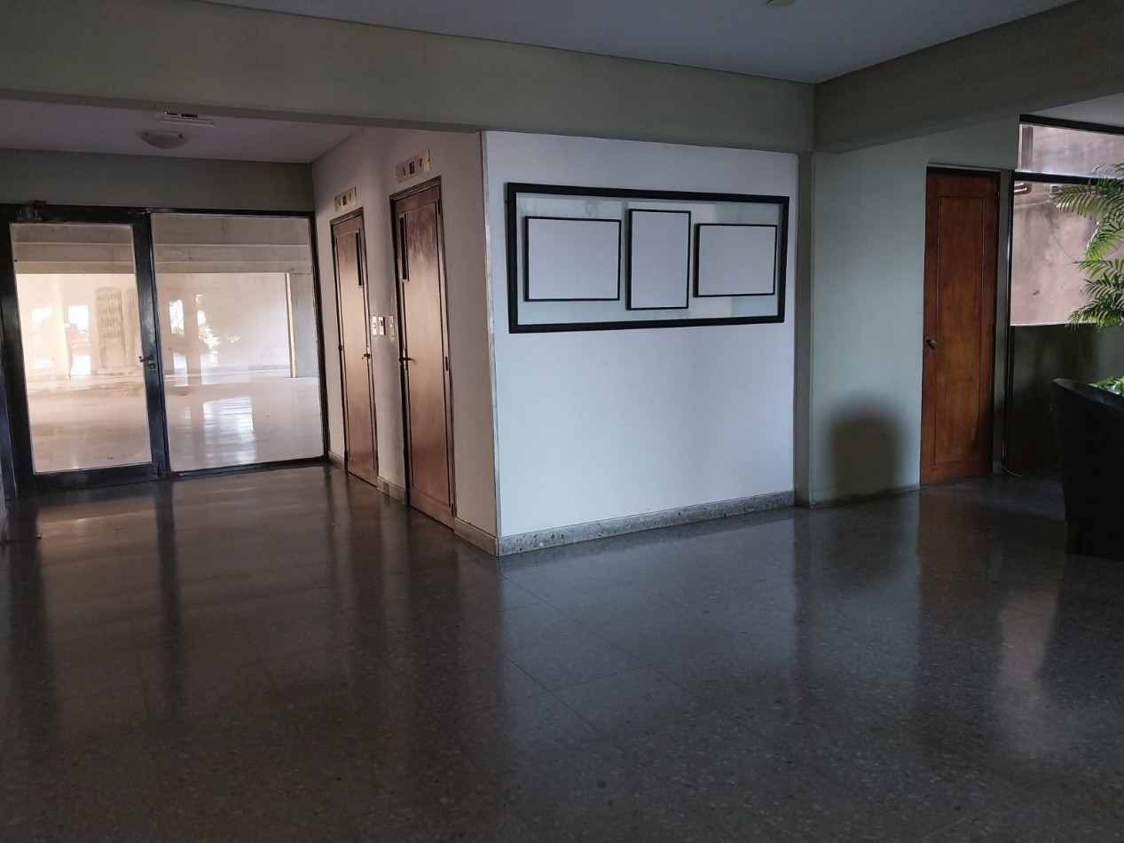 Departamento 2 dormitorios contrafrente seguridad 24 hs a metros a metros del Rio Parana / Parque España zona Riberaña 