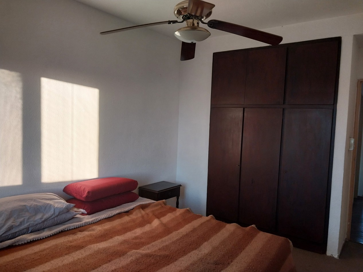 Departamento Semipiso de 3 dormitorios con amplia vista al rio zona de facultades / parque Urquiza. buena rentabilidad.