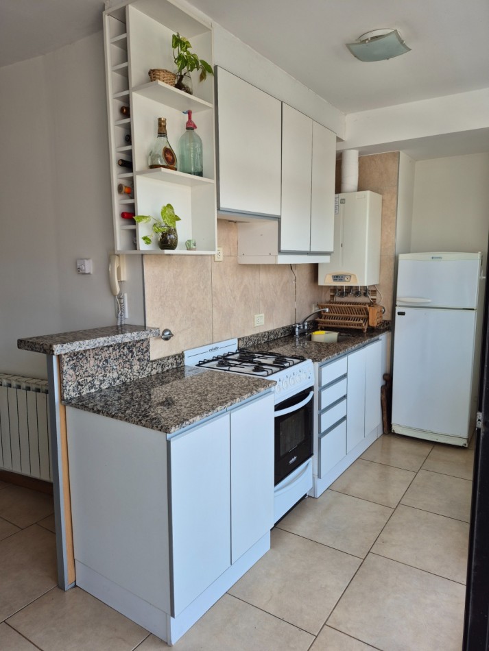 Departamento en venta - Crespo 279 piso 4 al frente  con doble balcon - Rosario