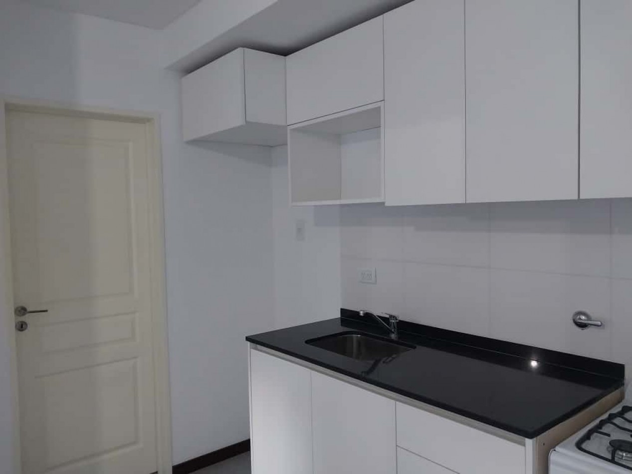 Departamento 1 dormitorio a estrenar con patio excelente ubicacion Facultades 1° piso contrafrente