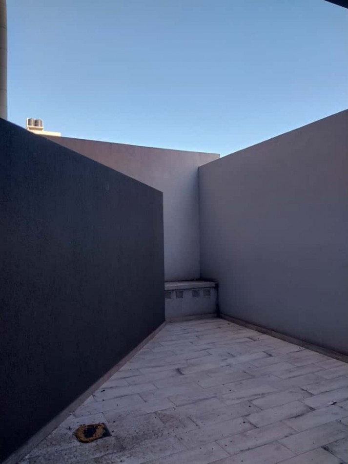 Departamento 1 dormitorio a estrenar con patio excelente ubicacion Facultades 1° piso contrafrente