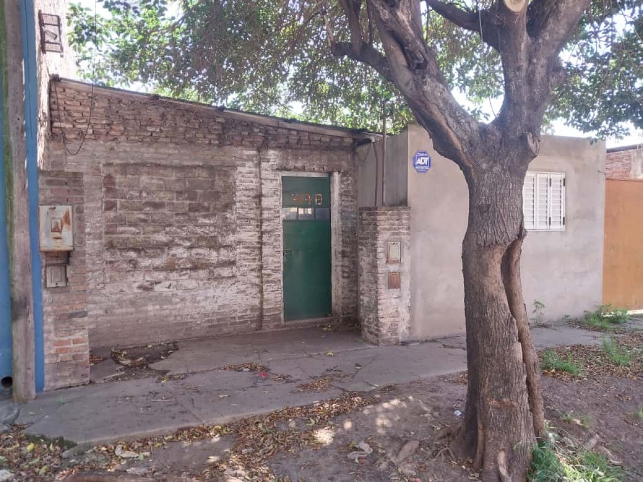 Terreno Frentista zona sur 215 m2 Pasaje Barcelona 4178  a 100 metros de Bv. Oroño al 4100