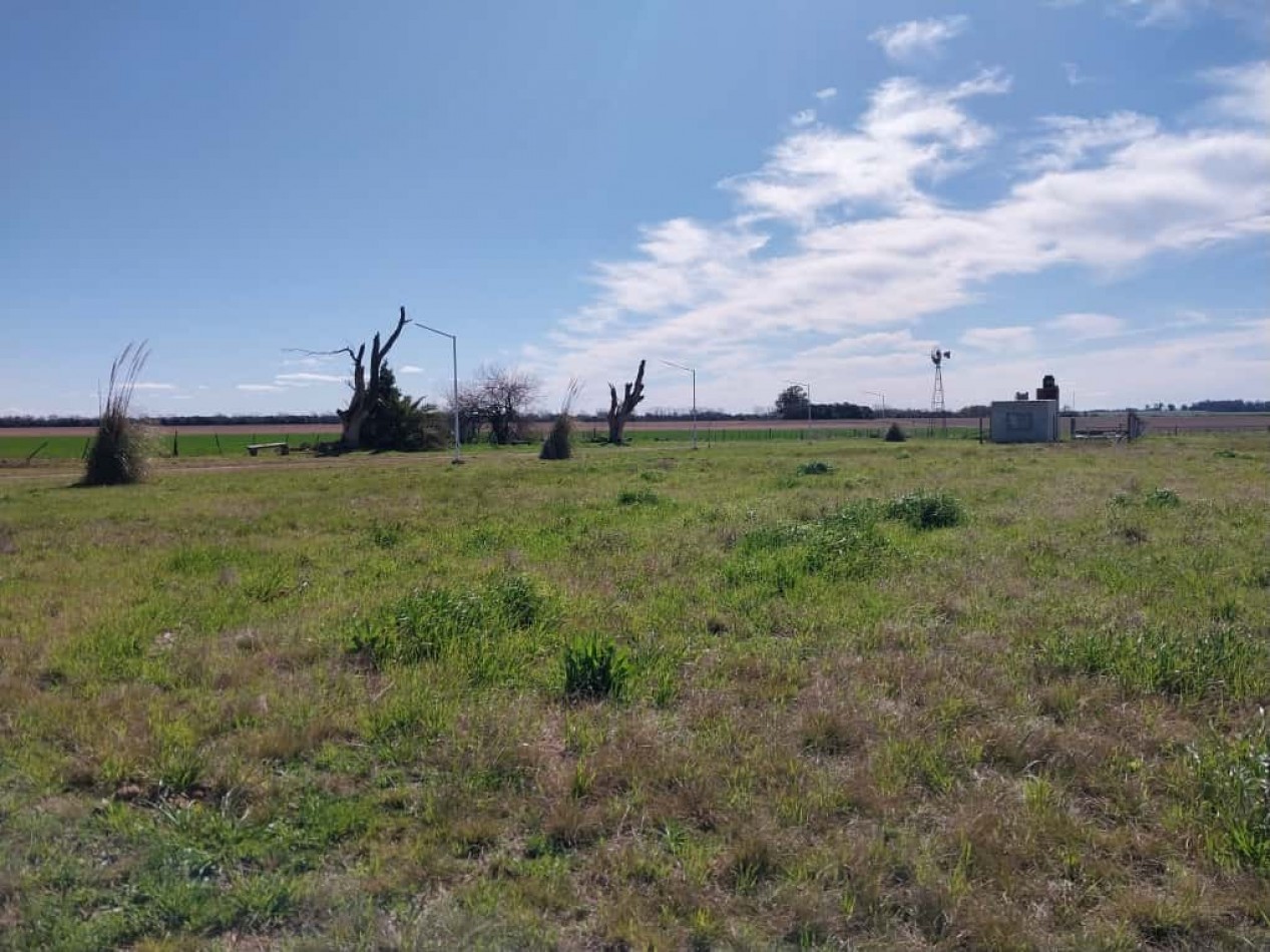 Terrenos de 300 m2 a 500 m2 con una entrega , cuotas fijas  amplia financiacion  en pesos / se Acepta vehiculo en parte de pago