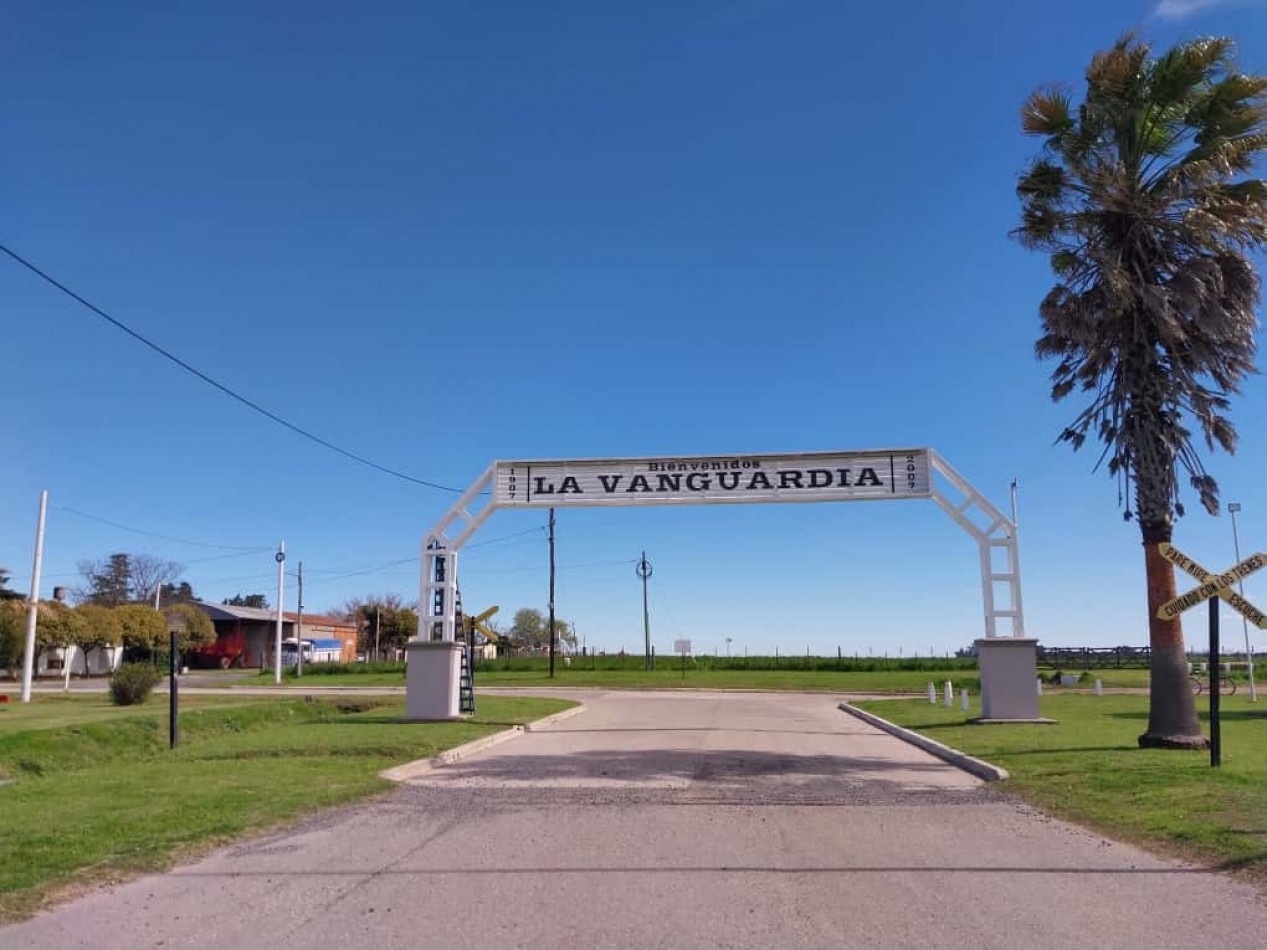 Terrenos de 300 m2 a 500 m2 con una entrega , cuotas fijas  amplia financiacion  en pesos / se Acepta vehiculo en parte de pago