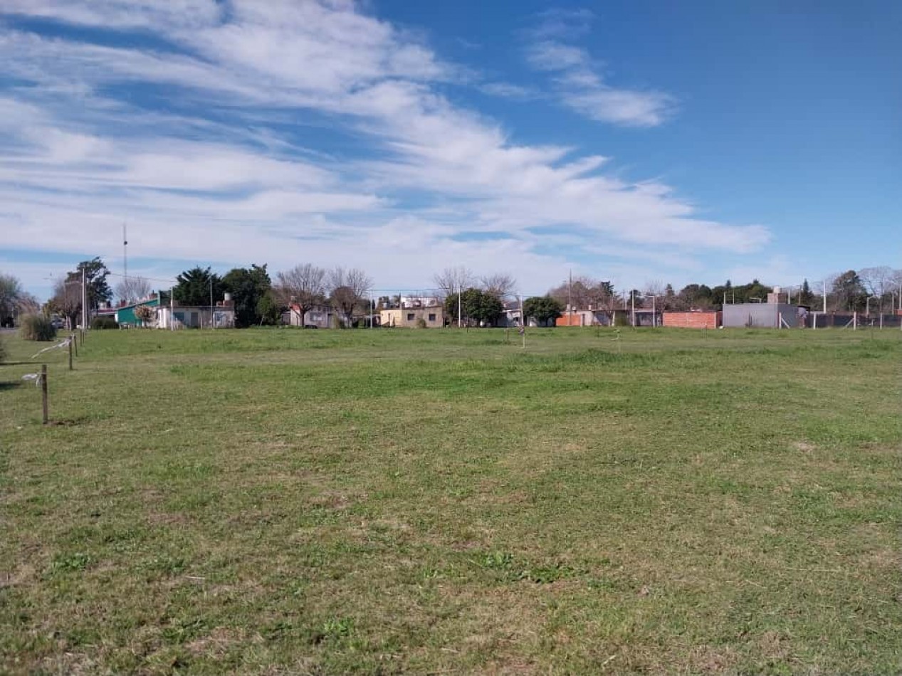 Terrenos de 300 m2 a 500 m2 con una entrega , cuotas fijas  amplia financiacion  en pesos / se Acepta vehiculo en parte de pago