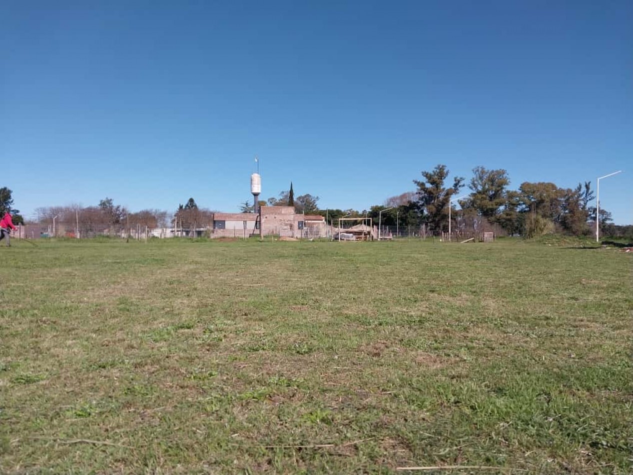 Terrenos de 300 m2 a 500 m2 con una entrega , cuotas fijas  amplia financiacion  en pesos / se Acepta vehiculo en parte de pago