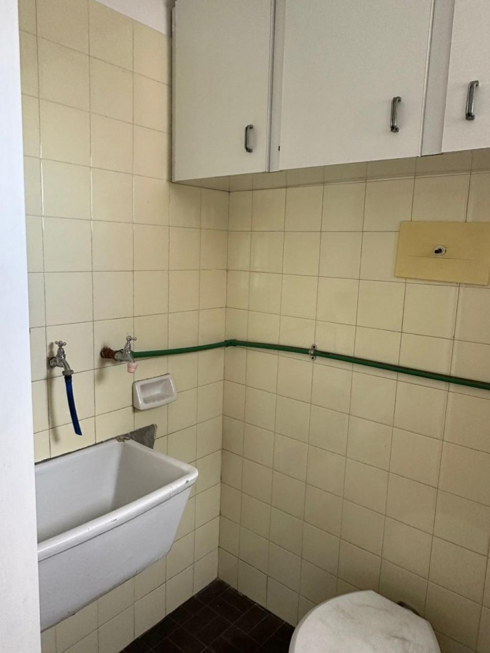 Departamento 3 Dormitorios con Cochera y Baulera inmejorable zona se escuchan ofertas