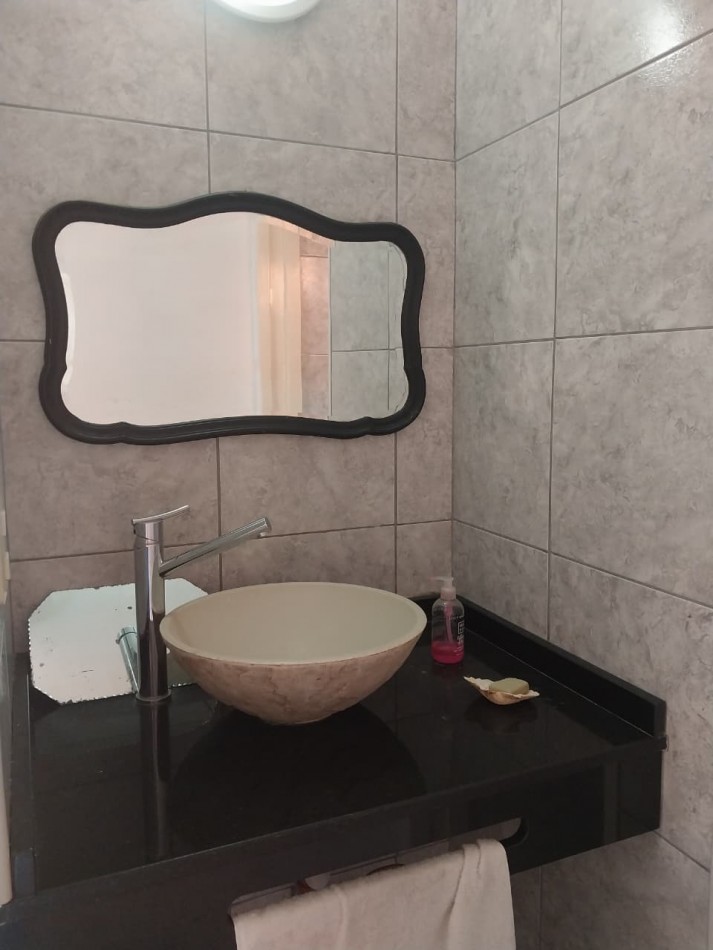 Departamento al frente en 2 plantas con patio amplio luminoso Zona Norte