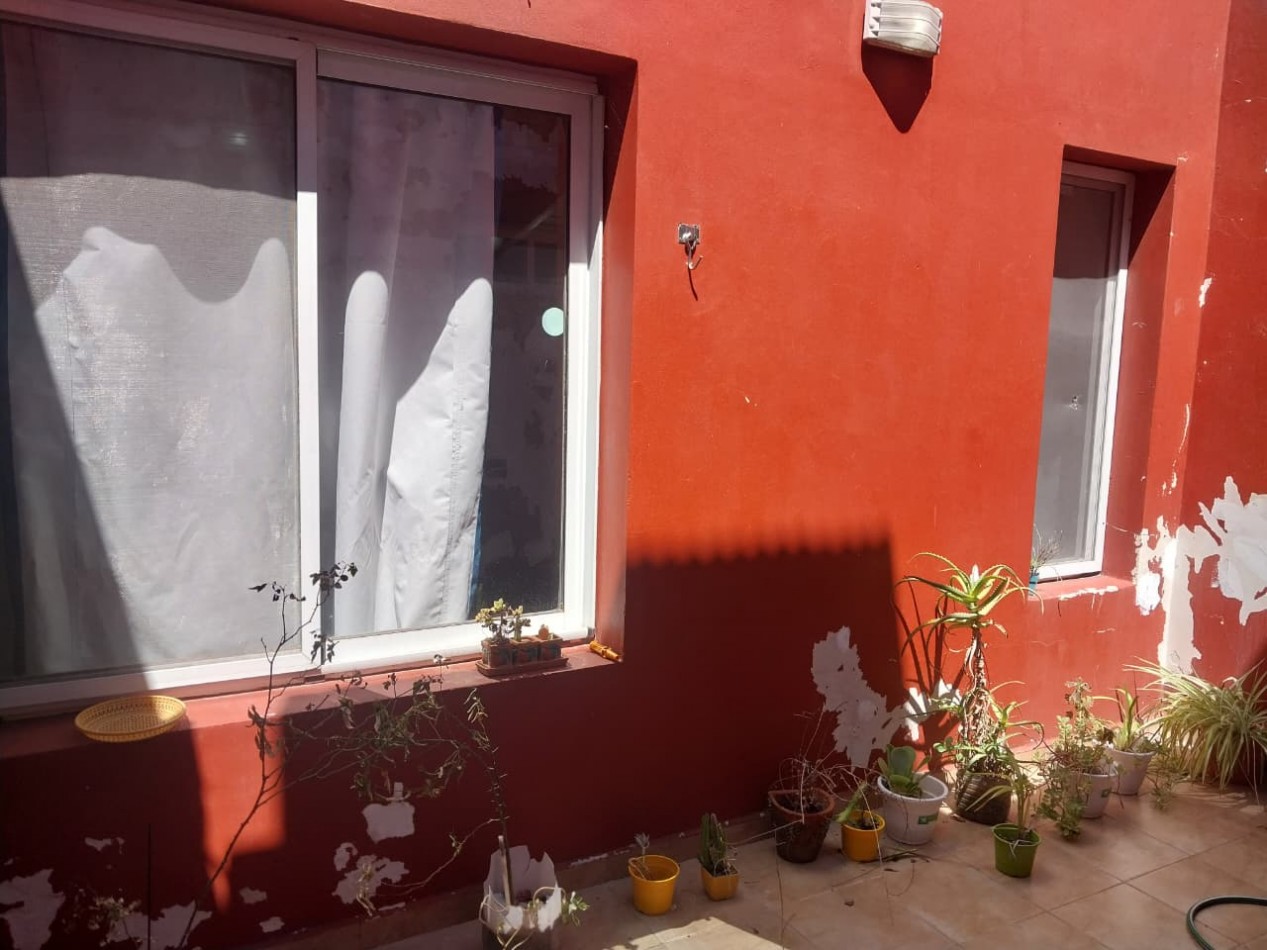 Departamento al frente en 2 plantas con patio amplio luminoso Zona Norte