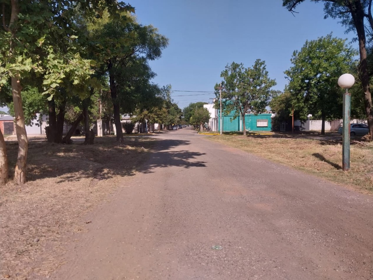 VENTA: 3 LOTES JUNTOS O SEPARADOS SE ESCUCHAN OFERTAS EXCELENTE UBICACION CON SALIDA A LA RUTA VALOR NEGOCIABLE