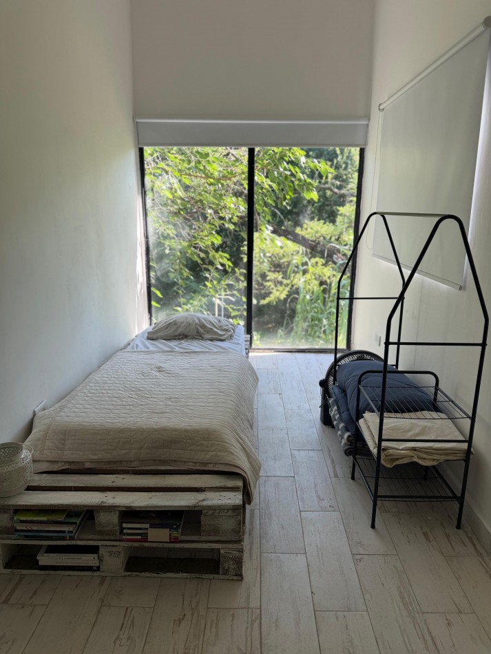 CASA ESTILO FIN DE SEMANA AMOBLADA EN ALQUILER PERMANENTE - CONFORT, PARQUE Y UBICACION ESTRATEGICA