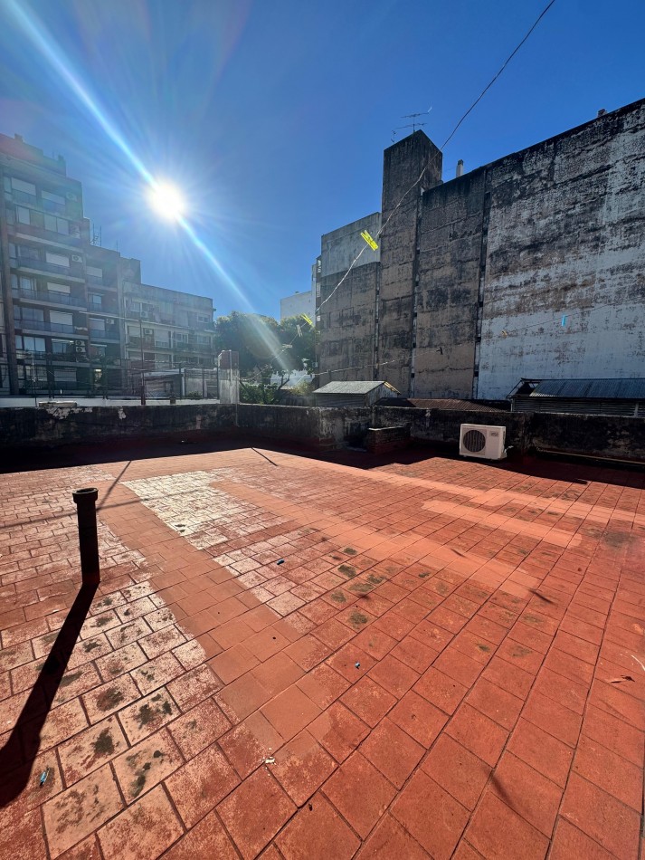 Departamento interno de pasillo 1° piso de escalera apto credito - se escuchan ofertas 