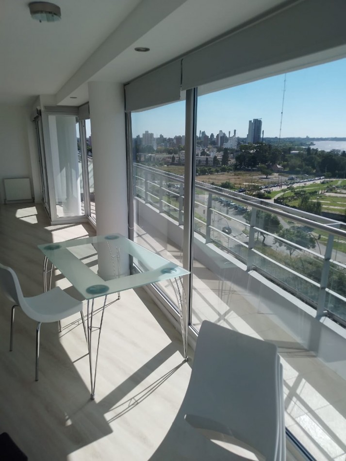 Departamento Semipiso exclusivo al frente en esquina vista total al rio 2 dormitorios con cochera Puerto Norte Posibilidad de ´Permuta en parte de pago