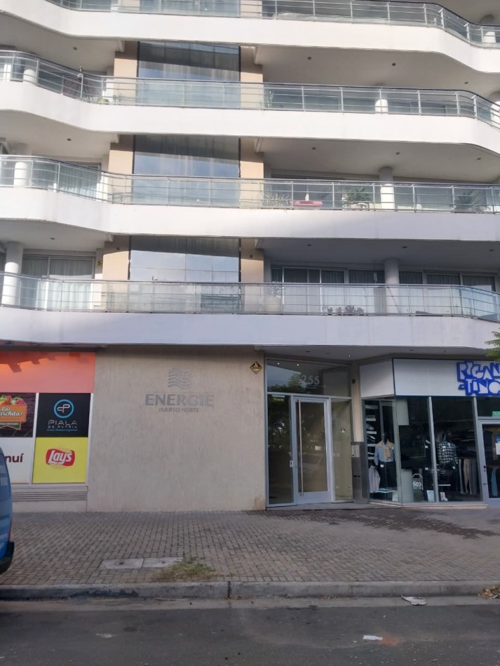 Departamento Semipiso exclusivo al frente en esquina vista total al rio 2 dormitorios con cochera Puerto Norte Posibilidad de ´Permuta en parte de pago