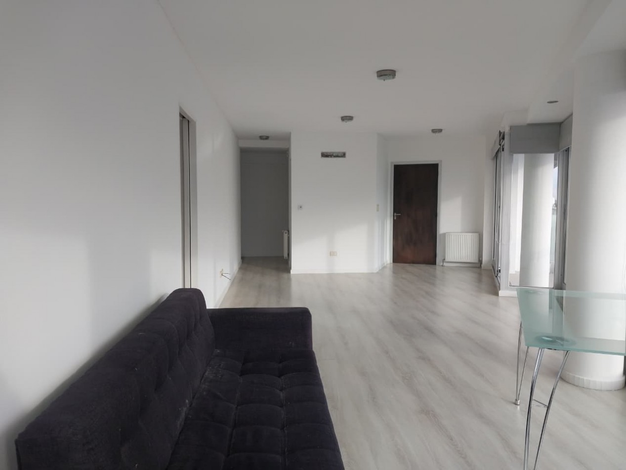 Departamento Semipiso exclusivo al frente en esquina vista total al rio 2 dormitorios con cochera Puerto Norte Posibilidad de ´Permuta en parte de pago