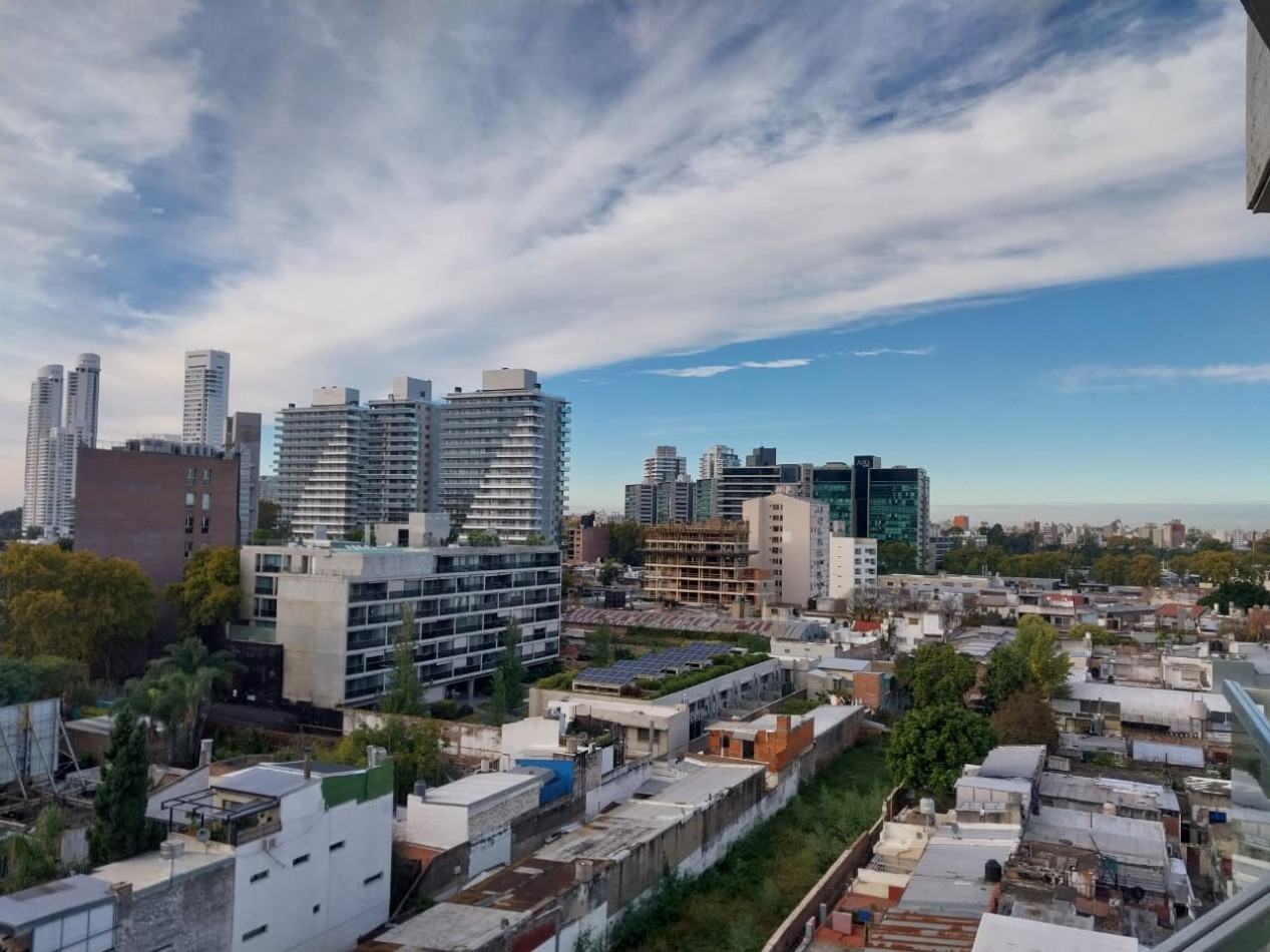 Departamento Semipiso exclusivo al frente en esquina vista total al rio 2 dormitorios con cochera Puerto Norte Posibilidad de ´Permuta en parte de pago