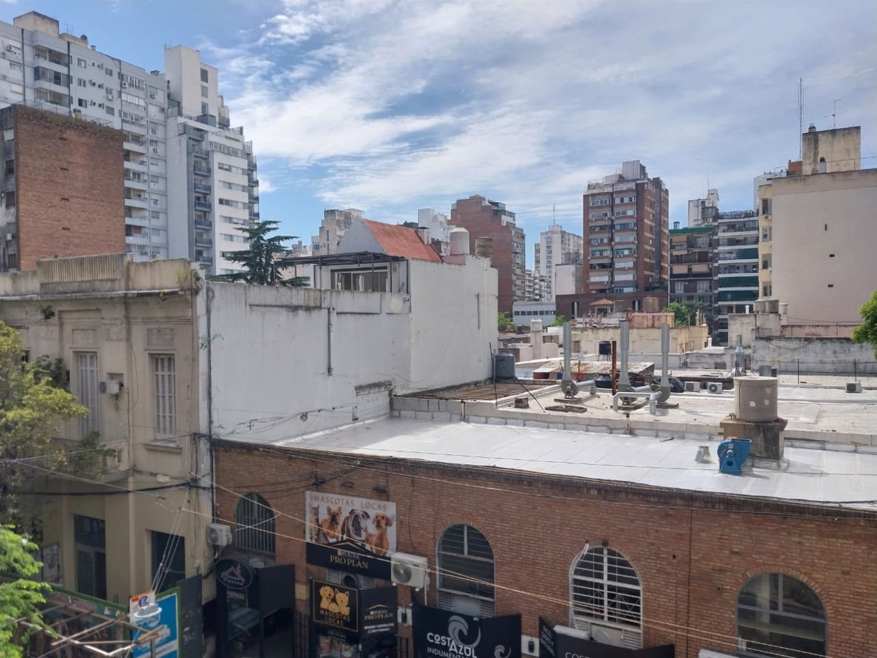 REMATE JUDICIAL - DEPARTAMENTO 2 DORMITORIOS CON COMODIN AL FRENTE A RECICLAR
