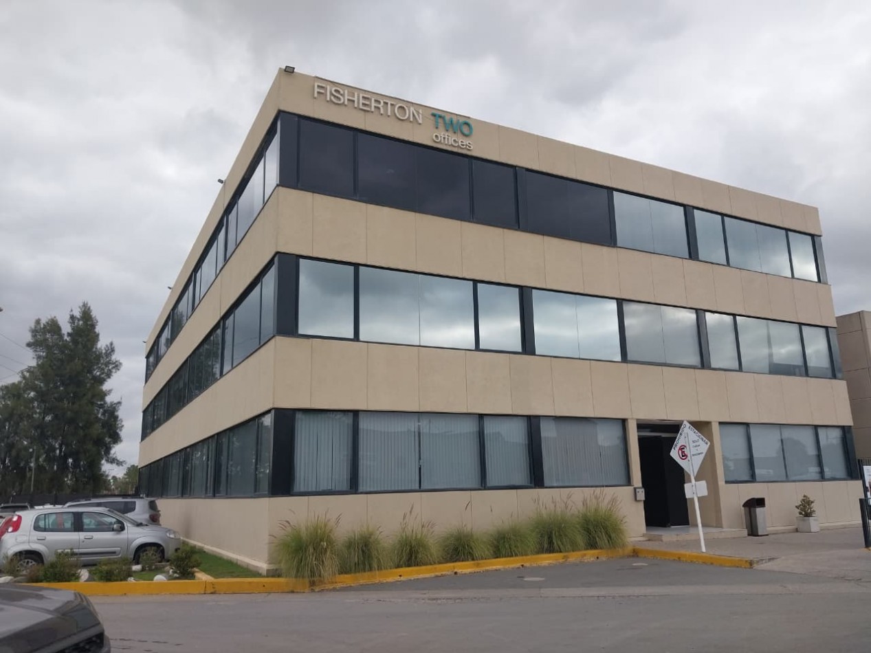 VENTA OFICINAS / ESTUDIO 8 UNIDADES EN SHOPPING PLAZA FISHERTON LIMITE ENTRE FUNES Y ROSARIO