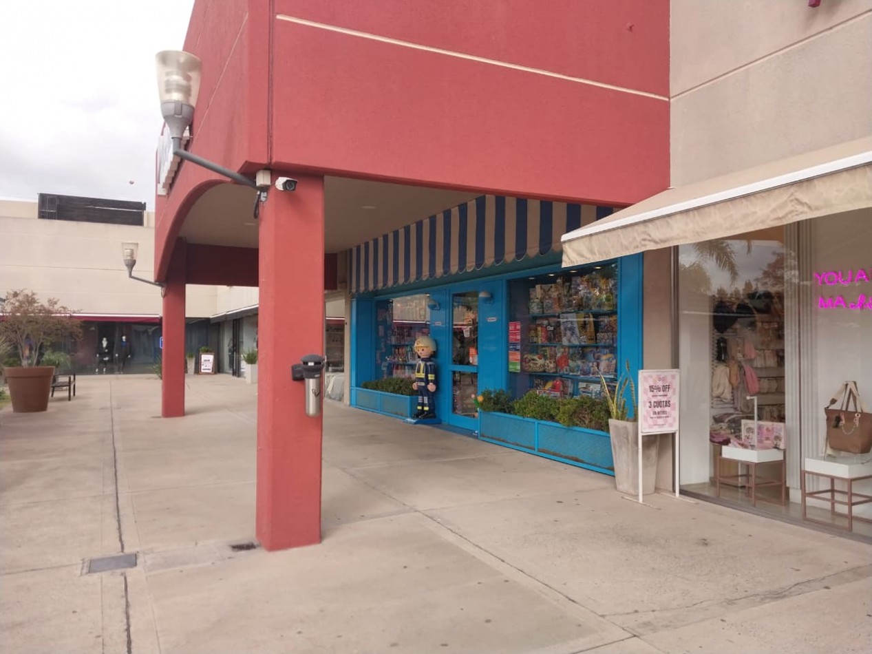 VENTA OFICINAS / ESTUDIO 8 UNIDADES EN SHOPPING PLAZA FISHERTON LIMITE ENTRE FUNES Y ROSARIO