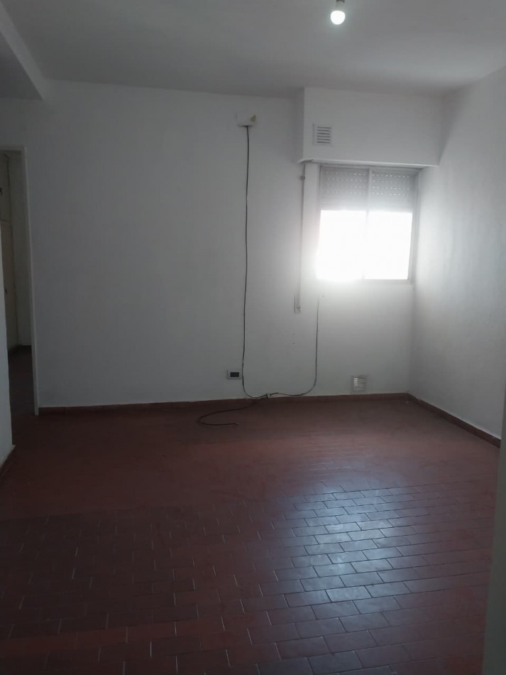 Departamento 1 Dormitorio contrafrente Barrio Abasto ideal para Flipping Inmobiliario