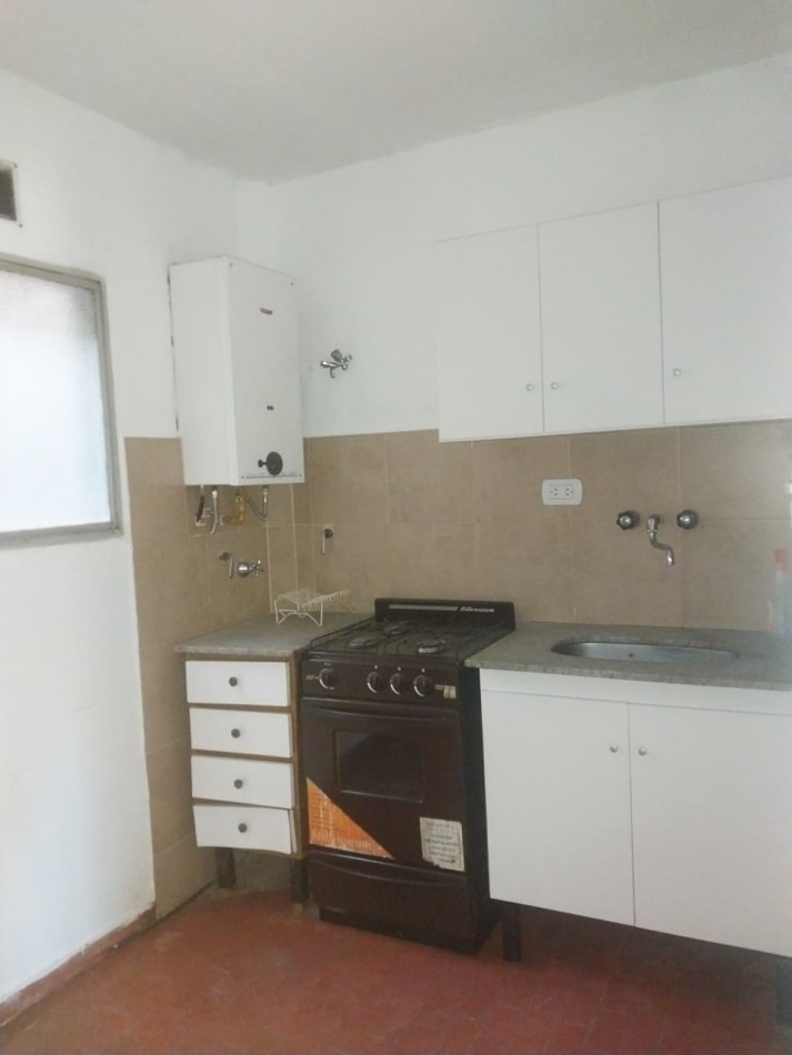 Departamento 1 Dormitorio contrafrente Barrio Abasto ideal para Flipping Inmobiliario