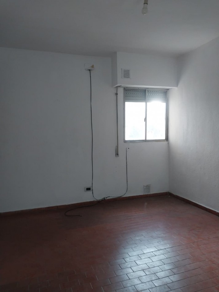 Departamento 1 Dormitorio contrafrente Barrio Abasto ideal para Flipping Inmobiliario