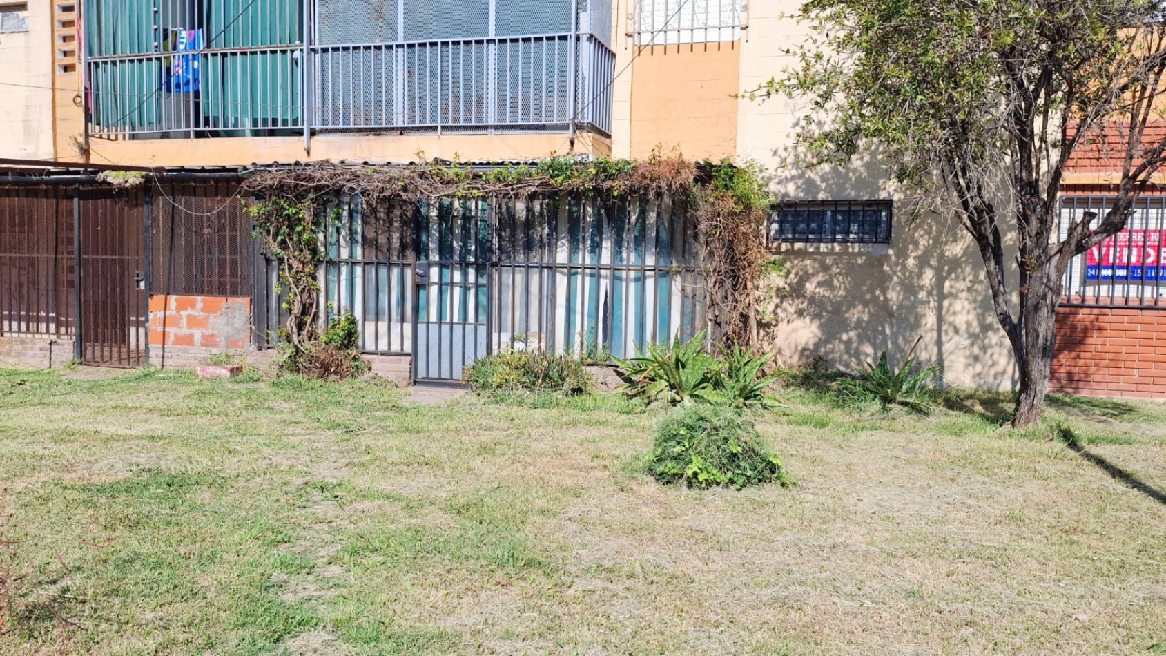 Venta amplio Departamento en Planta Baja 3 Dormitorios Barrio Rucci 