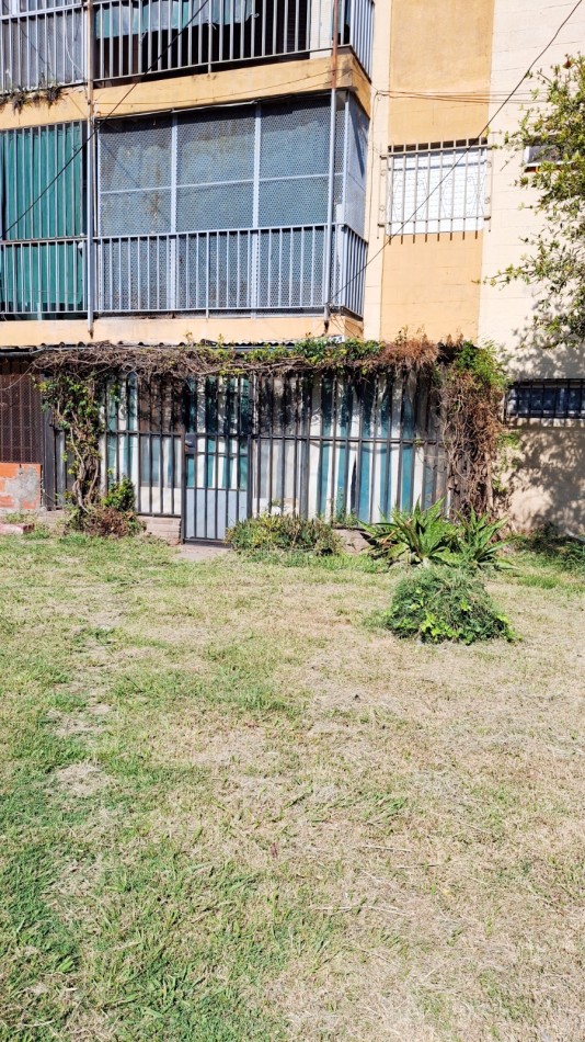 Venta amplio Departamento en Planta Baja 3 Dormitorios Barrio Rucci 