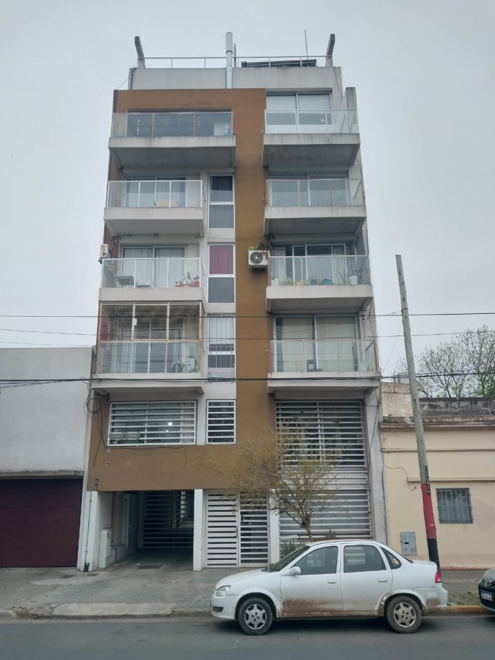 ALQUILER AMPLIO MONOAMBIENTE ELECTRICO AL FRENTE ZONA PARQUE AV. FRANCIA 2493