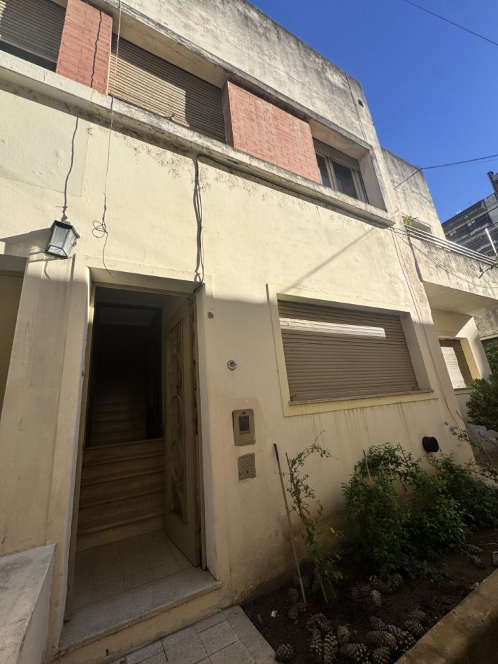 Departamento interno de pasillo 1° piso de escalera apto credito - se escuchan ofertas 