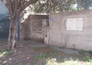 Terreno Frentista zona sur 215 m2 Pasaje Barcelona 4178  a 100 metros de Bv. Oroño al 4100